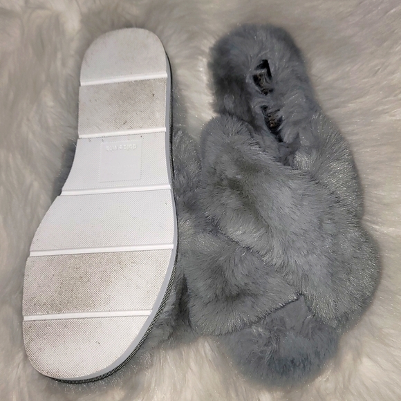 Dolce Vita Fur Slides - Picture 5 of 6